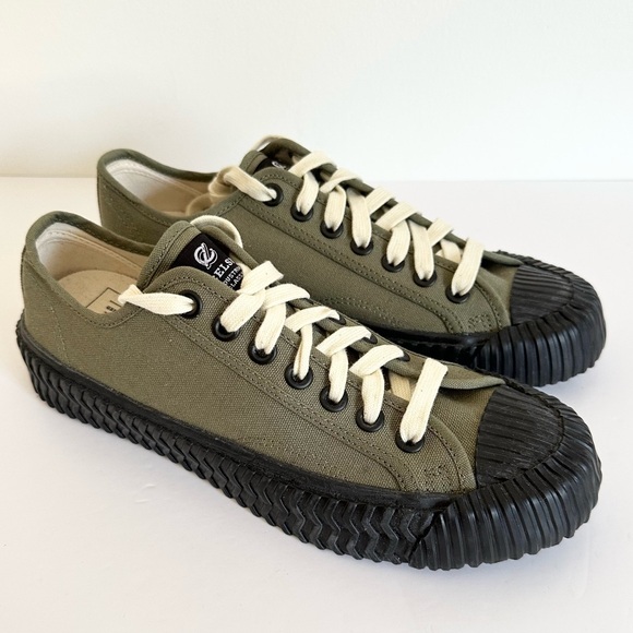 EXCELSIOR Unisex Industrial Classic Army Green Canvas Bolt Low Top Sneakers - Picture 3 of 11